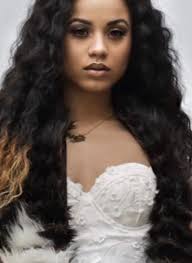 Shawna Courtney's Instagram, Twitter & Facebook