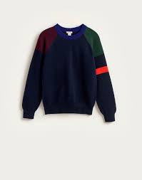 Both sweater and sweatshirt are made to keep you warm; Gallio Knit Sweater America Small Heroes Kidsconceptstore