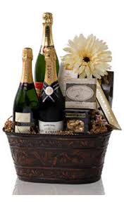Create a signature drink for the honorary lady at hand. 30th Birthday Gift Ideas