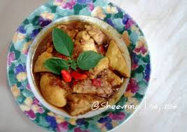 Masukkan air kemudian telur puyuh. Resep Telur Tahu Tempe Bumbu Kuning Kunyit Amp Terasi Yang Enak