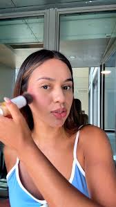 Bloqueador en polvo 😱😍 no sabía que existía eso y tampoco cómo usarlo 🤣  pero aquí yo la embarro para que a ustedes no les pase ❤️🫶🏼 en mi perfil  les dejo el link para que lo puedan comprar! @supergoop ...