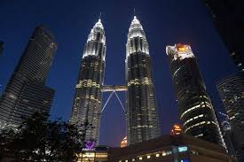 Here's how to make it affordable. Malaysia Trip Why Malaysia Is The Perfect Place To Spend Three Months Where To Travel In Malaysia Dreams In Heels Travel And Lifestyle Blog By A Latina Abroad