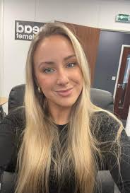 Hello everyone, I am looking for a number of businesses that would be  interested in a free design & build of a professional website. You will  only be required to cover the