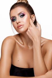 Axel Artistry || Celebrity Makeup Artist