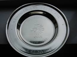 Jul 07, 2021 · eredivisie xi giakoumakis receives first willy van der kuijlen trophy 7 july 2021. Psv Player Trophy For Dutch Eredivisie League Winners Flickr