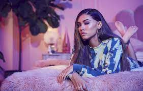 Find madison beer images uploaded by zoé on we heart it. Wallpaper Look Girl Room Bed Makeup Beauty Plaid Madison Beer Images For Desktop Section Devushki Download