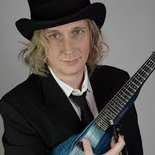 Drew Dicarlo's Instagram, Twitter & Facebook