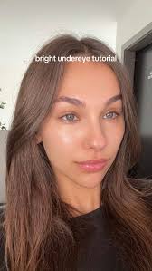 Lumi Glotion with Concealer