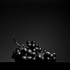 Black And White Still Life Photography Fruit Grapes Fruit Photography Black Aesthetic Black Photography