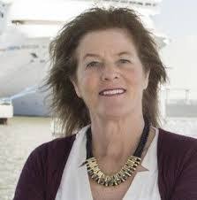 Ann Cortes's Instagram, Twitter & Facebook