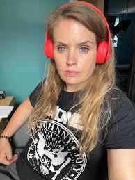 Computer froze while booting up, time changed from 9:56 to 9:57