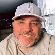 I think all day and night till we meet together forever and ever, don't i  know distance has made it looks like i don't love you, but sweetheart i  assured you this