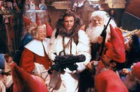 Kein angenehmer besuch für frank, denn diese drei haben eine gespenstische radikalkur mit dem egoistischen menschenfeind frank vor. Die Geister Die Ich Rief Dvd Oder Blu Ray Leihen Videobuster De