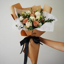 Cappucino Roses Handtied Bouquet Poms Louflowers Flowerstudio Floral Bouquets Wedding Flowers Bouquet Gift Graduation Flowers