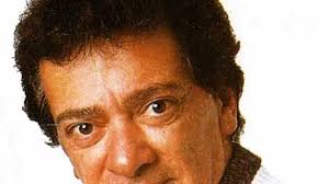 Morre Ronald Antonucci, sucesso da Jovem Guarda, aos 82 anos