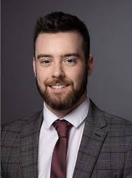 Dean Winder's Instagram, Twitter & Facebook