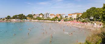 This popular croatian seaside city is a great destination visit we travelled along the dalmatian coast and stayed near split for weeks so we like to think we know the area. Where To Stay In Split Croatia 6 Best Areas Easy Travel 4u