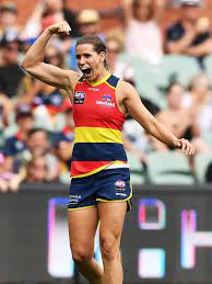Chelsea randall (born 14 june 1991) is an australian rules footballer playing for the adelaide football club in the afl women's competition. Crows Aflw Skipper Chelsea Randall On What Footy Means The Advertiser