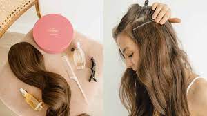 Product shown is 12 easixtend professional human hair clip in What Are The Different Types Of Hair Extensions