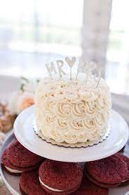 bolo de casamento simples como fazer e 60 fotos de decoracao bolo de casamento simples bolo de casamento bolos de casamento pequenos
