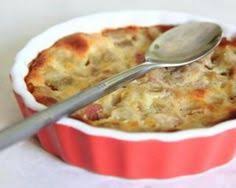Recette De Clafoutis Au Fromage Blanc Rhubarbe Et Cannelle Sans Gluten Recette Recette Clafoutis Recettes De Cuisine Rhubarbe