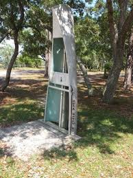 See more ideas about outdoor shower, outdoor bathrooms, outdoor shower enclosure. Image Result For Outdoor Canoe Shower Lake Cabins Outdoor Decor Outdoor Shower