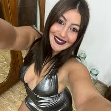 Salió ese sorteo para compartir con tus amigos/as🥳🥳 . . Esta vez Vicmanos  se juega con una combinación estupenda de 5 Hamburguesas Súper The Best y 5  cervezas Corona 🤩🤩 . .