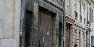 Deux immeubles du centre historique de bordeaux se sont effondrés dans la nuit du dimanche 20 au lundi 21 mai. Bordeaux Saint Michel Un Immeuble Menace De S Effondrer