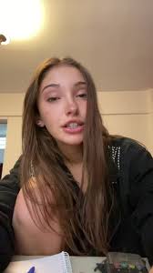 jajajaja lo dejo un rato hasta q me deje d dar risa y me empiece a dar  vergüenza