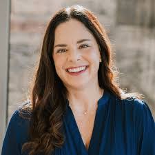 Kimberly Devine's Instagram, Twitter & Facebook