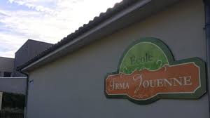 Check spelling or type a new query. Vienne Un Enfant De 2 Ans Et Demi Oublie Dans La Cour D Une Ecole A Saint Benoit