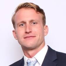 Last week I had the pleasure taking out Nicole Mercadante and Connor Jacoby  to celebrate their summit achievement in Q1.