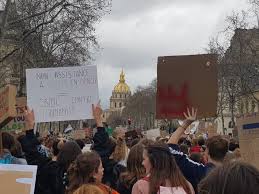Rassemblement pour libérer les condamnés à mort en arabie saoudite. Direct A Paris La Jeunesse Manifeste Pour Le Climat Sciences Et Avenir