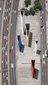 Promotor Autoridades De Mexico Autores De Las Torres De Satelite Arquitecto Luis Barragan Esculto Luis Barragan Arquitectura En Mexico Satelite Mexico