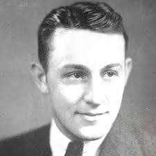 Peter Daub's Instagram, Twitter & Facebook