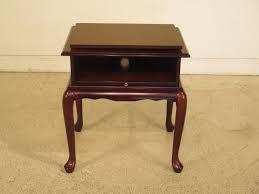 F44316 Bombay Company Queen Anne Cherry Tv Stand Cherry Tv Stand Tv Stand Queen Anne