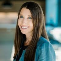 Erin Mccourt's Instagram, Twitter & Facebook