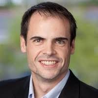 5800+ perfiles de «Stander»