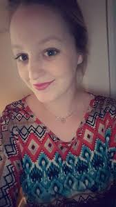 What is the purpose of pink nose contouring in drag queen makeup?