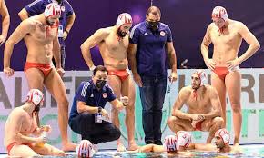 Με casa de papel έστειλε μήνυμα ο μαρτίνς: Olympiakos Ntoymprobnik 8 9 To10 Gr