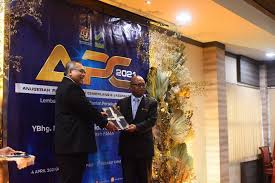 Caj penghantaran akan dikenakan mengikut kawasan bermula dari rm5 sahaja. 04 April 2021 Ahad Pejabat Fama Negeri Johor Majlis Anugerah Perkhidmatan Cemerlang Dan Jasamu Dikenang Tahun 2021 Majlis Apc 2021 Disempurnakan Oleh Ybhg Dato Zainal Abidin Bin Yang Razalli