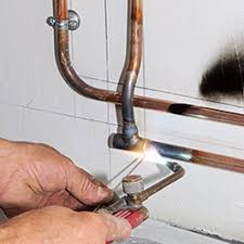 Plomberie Changer L Emplacement Des Tuyaux D Eau D Une Cuisine En 2020 Tuyau D Eau Plomberie Tuyau