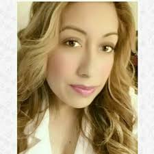 Lilia Flores's Instagram, Twitter & Facebook