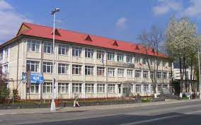 Colegiul naţional gheorghe şincai susţine cursuri de zi atât strada vasile lucaciu 50430341 baia mare 0262/213.398. RevoltÄƒ È™i La Vasile Lucaciu Colegiul Din Baia Mare DÄƒ De PÄƒmant Cu Conducerea Isj MaramureÈ™ DupÄƒ Decizia De DesfiinÈ›are A Unor Clase Actualmm Ro È™tiri