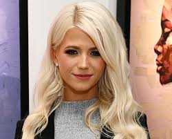 Danielle Harold (Lola EastEnders) : r/FamousFaces