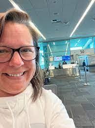 Ellen Comeau's Instagram, Twitter & Facebook