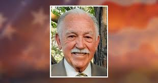 Derek Ginn's Instagram, Twitter & Facebook