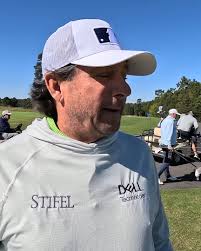 40 years ago, Tom Kite defeated Jack Nicklaus in dramatic fashion in a  playoff at the Arnold Palmer Invitational! Arnold Palmer served an an  interviewer during the telecast.