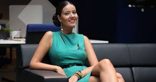 1 de yayınlanan seksenler dizisinde seçil karakteri ile yer alan pelin akil 6. Cember Ayse Kimdir Gercek Adi Pelin Akil Biyografisi Yasi Nereli Sevgilisi Kim