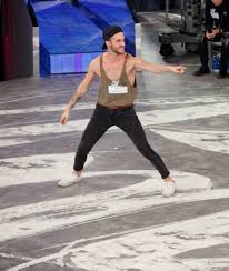 Scontro infuocato tra giorgio albanese e andreas muller, due ballerini è uno scontro infuocato quello che si sta consumando sul web tra giorgio albanese, ballerino della quattordicesima edizione di amici, e andreas muller, vincitore della sedicesima. Andreas Muller Amici 15 Il Ballerino Che Fa Impazzire Il Web Tuttouomini